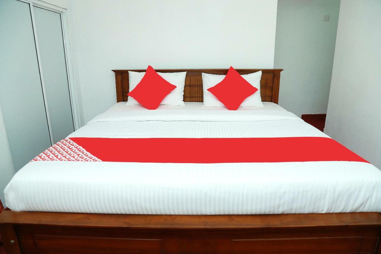 Oyo 238 Selva'S Guest House Нувара Елия Екстериор снимка