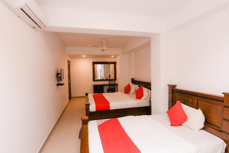 Oyo 238 Selva'S Guest House Нувара Елия Екстериор снимка