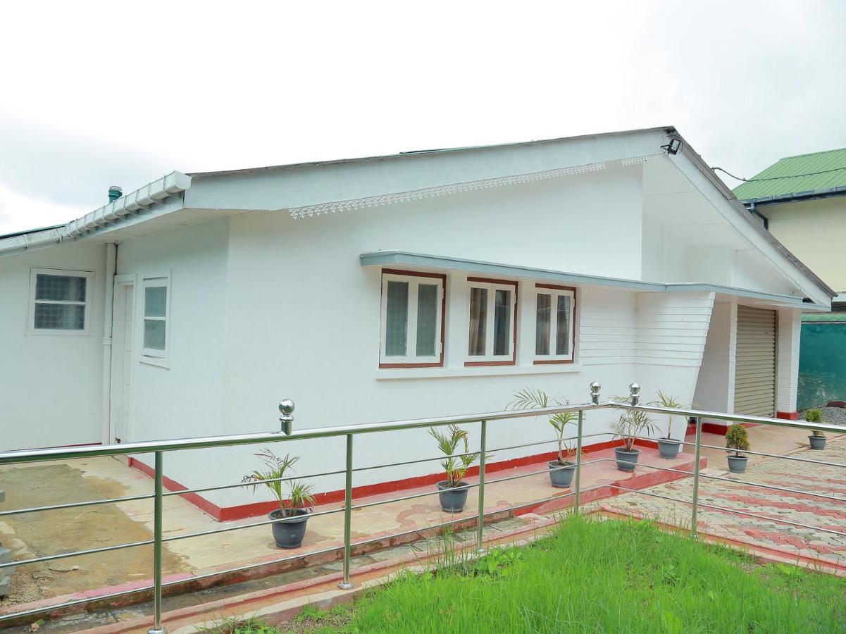 Oyo 238 Selva'S Guest House Нувара Елия Екстериор снимка
