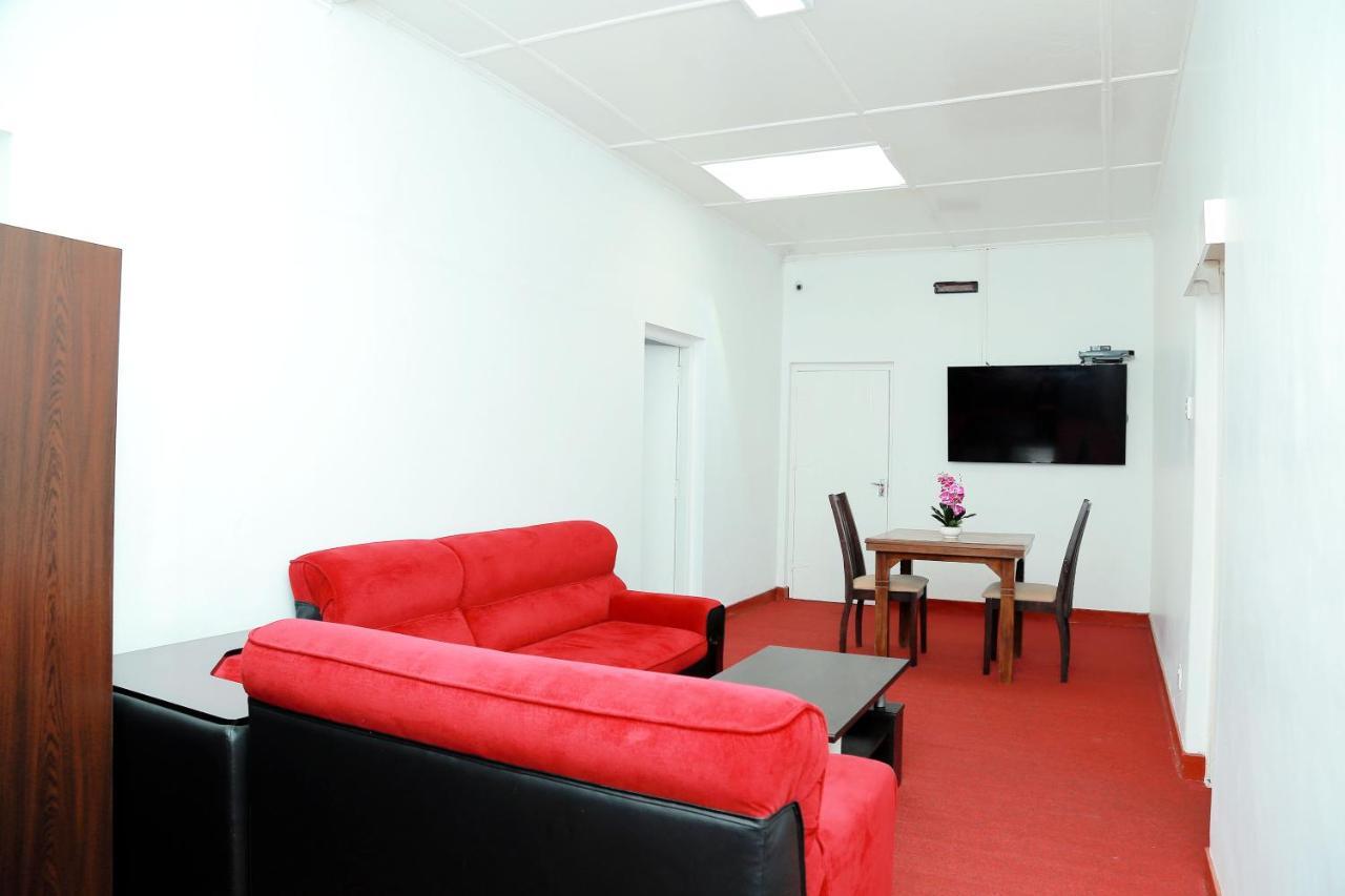 Oyo 238 Selva'S Guest House Нувара Елия Екстериор снимка