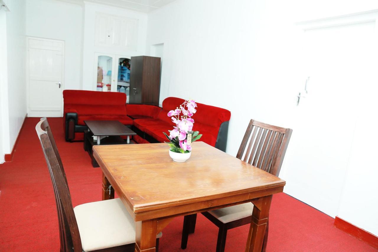 Oyo 238 Selva'S Guest House Нувара Елия Екстериор снимка